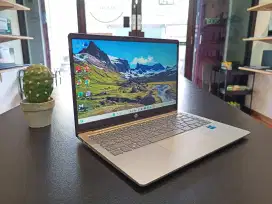 Laptop bekas Hp 14-EP0566TU Core i3-Gen12 Ram 8 GB