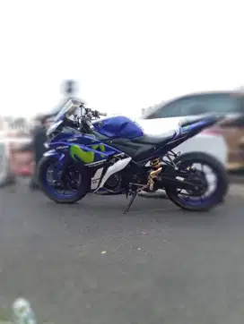 YAMAHA R25 Tahun 2015