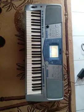 Yamaha PSR 1100 kondisi sangat mulus LCD ORI no cacat/bergaris