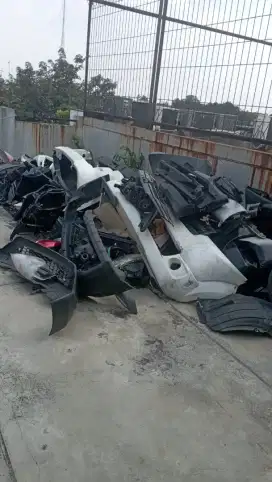 Salvage Sparepart Mobil