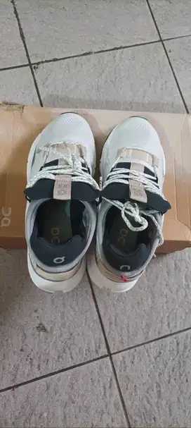 Sepatu On Cloudnova Original Made in Vietnam