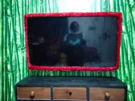 TV Toshiba 32 inchi