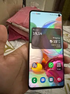 Samsung Galaxy S10 8/128GB dual-sim