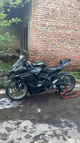 zx25r non abs model tft
