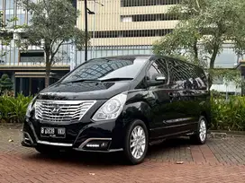 HYUNDAI H1 ROYALE 2.5 CRDI DIESEL 2017 HITAM BERGARANSI