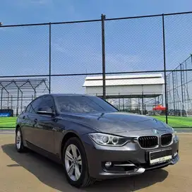 BMW 320i / 320 F30 Sport 2015 Abu Metalik