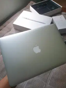 Macbook Air 2017, 13 inch, 8/128 Gb