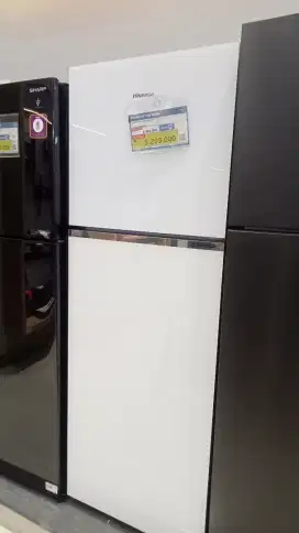 Hisense kulkas 2 DOOR bisa cicilan pke KTP aja
