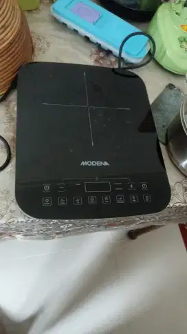 Kompor induksi/listrik Modena PI1316