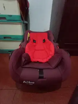 Kursi mobil bayi