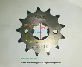Gear depan motor merk SSS 428 - 13