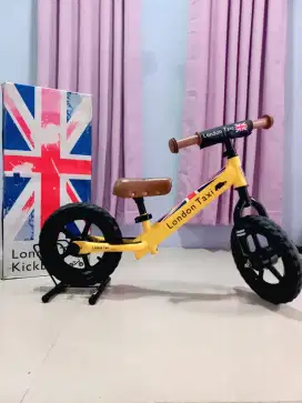 Sepeda Push Bike / Balance Bike London Taxu