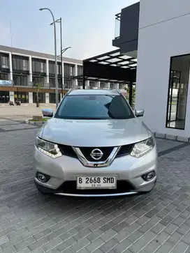 [LOW KM] NISSAN XTRAIL 2.5 AT 2015