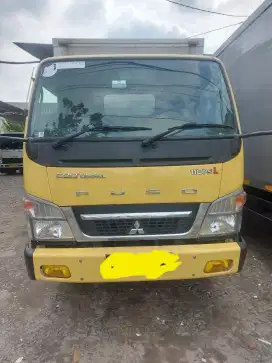 Daihatsu blind van mobil barang