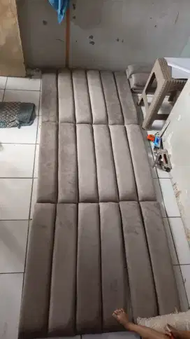 Buat kepala ranjang dan servis