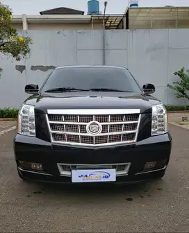 [Best Condition!!] Cadillac Escalade 6.2 AT NIK 2010!!