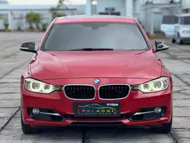 SPORT STYLE!! BMW 328i 2013 RED KM 5x.xxx RECORD AUTORHIZED!!