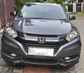 DIJUAL CEPAT HONDA HR-V 2017 - PEMAKAIAN 2018! STNK SAMPAI FEB 2026!