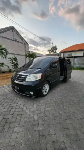 Toyota Alphard 2004 V 2.4 A/T