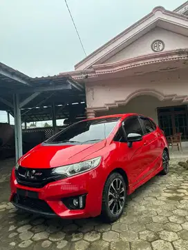 HONDA JAZZ GK5 RS 2016