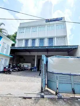Gedung Meruya Jakarta Barat Strategis siap pakai dekat Tol