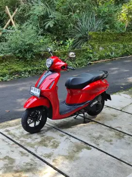 YAMAHA FILANO KM 4 RB PLAT AB