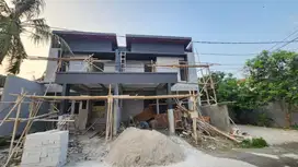 Dijual Rumah Hook di Bulevar hijau tahap Renovasi (C0471)