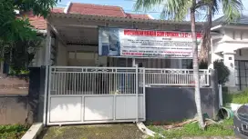 Disewakan rumah belakang SCB , univ ciputra, superindo, mesjid, gereja