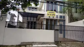 Disewakan Rumah Kantor Strategis TEBET BARAT