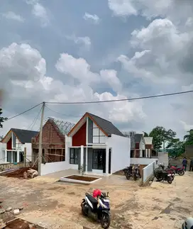 Rumah MEWAH Harga murah bisa KPR one gate gunungpati