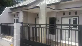 DIJUAL RUMAH SULFAT UTARA