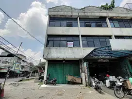 Harus terjual cepat Ruko Hoek di di RE Martadinata Ciputat