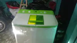 Mesin cuci Polytron 2 tabung kapasitas jumbo 10 kg an mulusssss