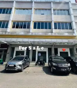 ruko 3 lt  sinpasa summarecon dibawa harga pasar siap cuan
