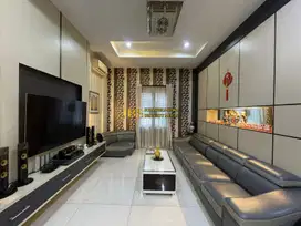 Jual Rumah 3,5 Tingkat Lux di Komplek Setia Jadi Townhouse (Krakatau)