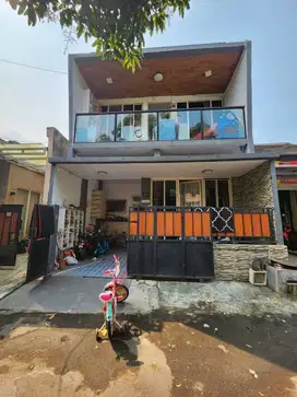 Rumah siap huni dalam cluster di Legok Permai