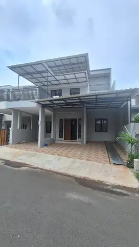 Dijual Rumah 3 Lantai Baru Selesai Renov di Taman Chrysant 1 BSD