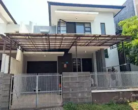 rumah 2 lantai minimalis dekat gwalk citraland utama surabaya barat