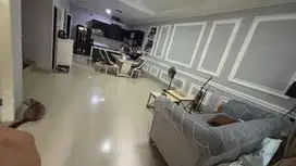 TERMURAH, RUMAH SUNTER  3,5 LANTAI LUAS 120m, 8X15, SANGAT TERAWAT