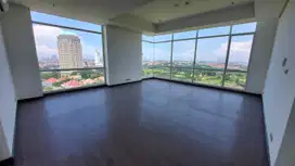 Apartemen Adhiwangsa Bukit Darmo Golf View dekat Pakuwon Mall