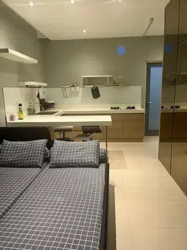 RUMAH SIAP HUNI FULLY FURNISHED DI JL. LAYAR PERMAI PIK