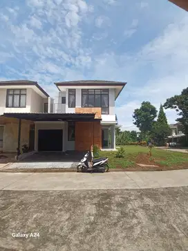 DIJUAL RUMAH 2LANTAI SIAP HUNI DI ATMOSPHERE SENTUL CITY SSR704 A7