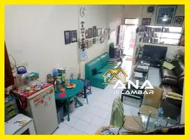 ANA RUMAH 3LT LUAS 4X15M AKSES BAGUS HADAP TIMUR DI JELAMBAR