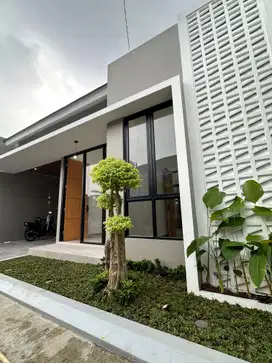 RUMAH CANTIK MEWAH, STRTAEGIS DEKAT PEMDA SLEMAN