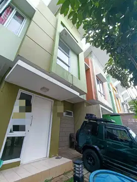 Dijual Cepat Rumah 2 lantai di Arcadia Village Gading Serpong