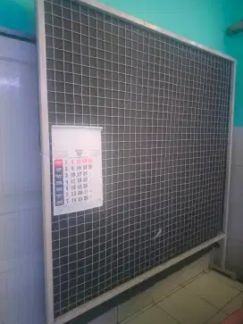 Besi Display Gantung Barang