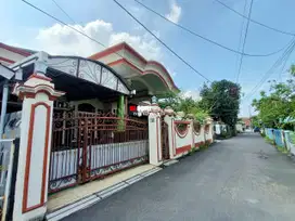 Dijual cepat rumah besar jalan Sutan Syahrir Sekojo Palembang