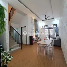 Dijual Villa Komplek Metro Residence 2 jalan metereologi