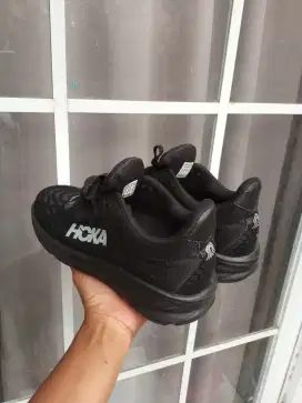 Sepatu Running HOKA