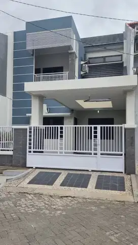 rumah 2lantai di deltasari baru siap huni baru renovasi sidoarjo waru